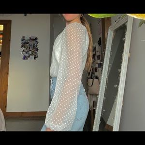 {{Brand new Abercrombie & fitch white body suit 🤍}}